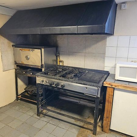 Hostel Capsula Refugio Oeste Сан-Карлос-де-Барілоче Екстер'єр фото