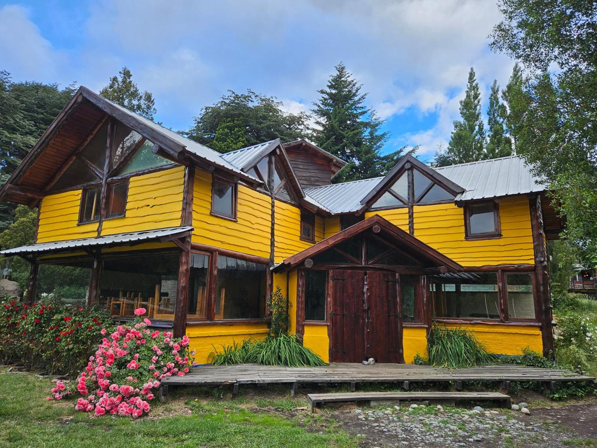 Hostel Capsula Refugio Oeste Сан-Карлос-де-Барілоче Екстер'єр фото