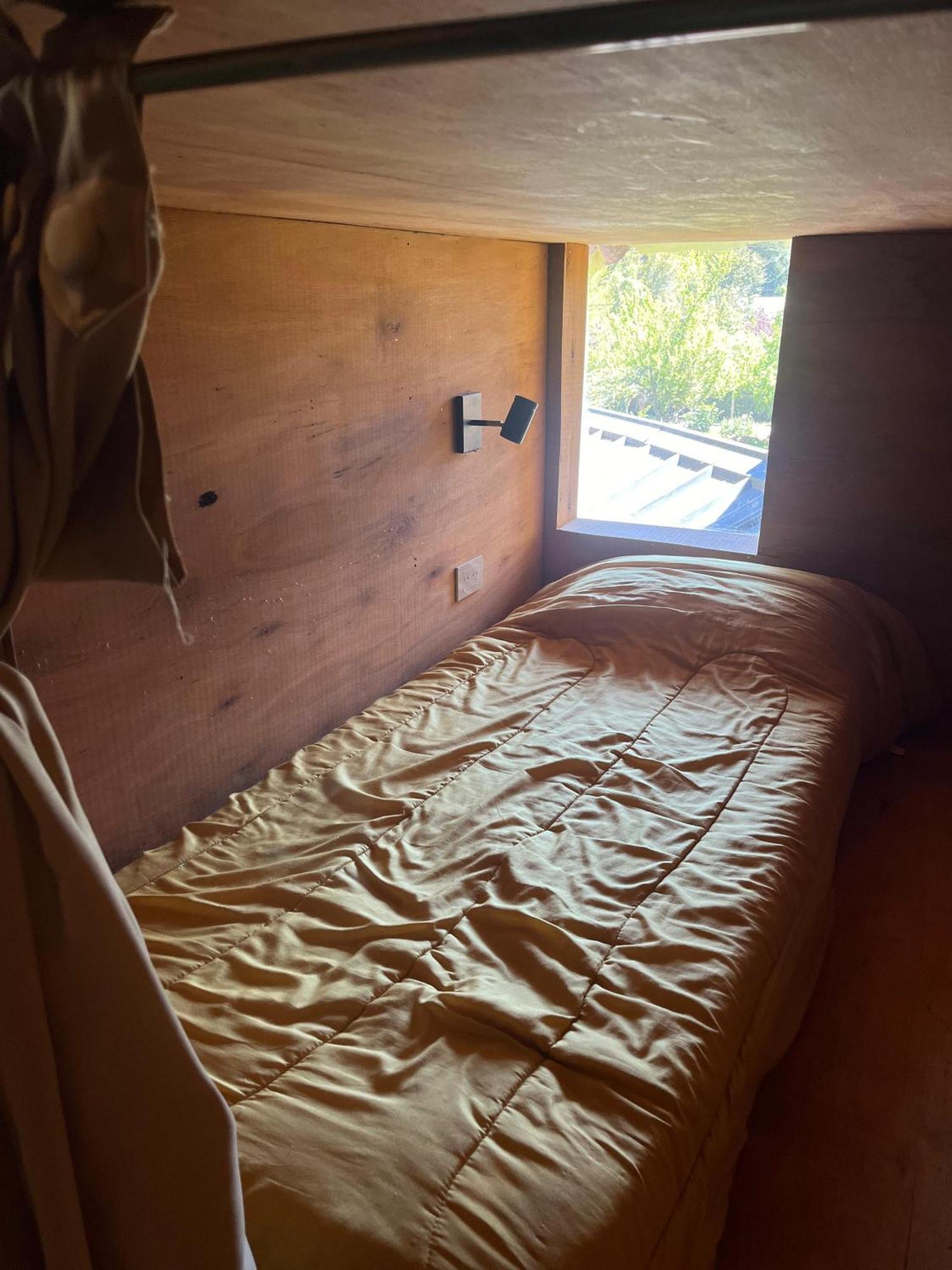 Hostel Capsula Refugio Oeste Сан-Карлос-де-Барілоче Екстер'єр фото