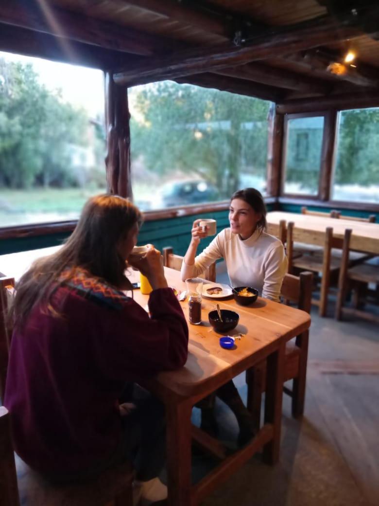 Hostel Capsula Refugio Oeste Сан-Карлос-де-Барілоче Екстер'єр фото